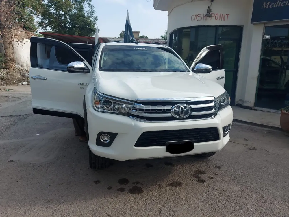 Toyota Hilux 2019 for Sale in Peshawar Image-1