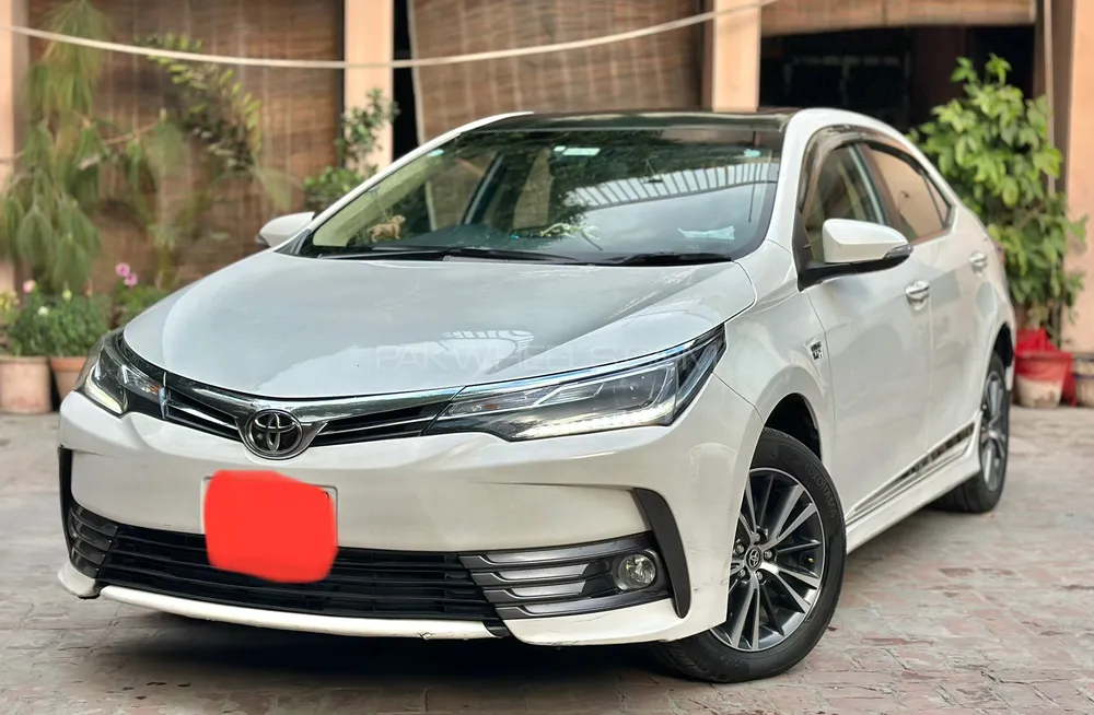 Toyota Corolla 2018 for Sale in Gujranwala Image-1