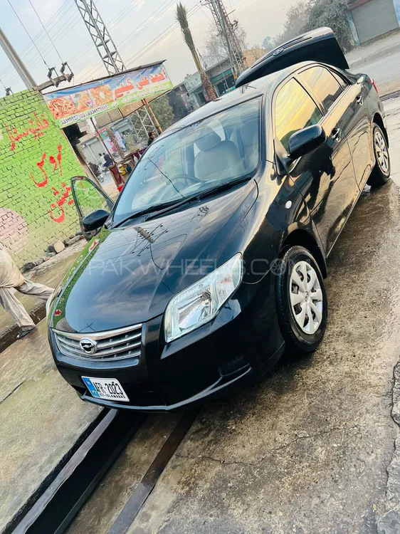 Toyota Corolla Axio 2012 for Sale in Islamabad Image-1