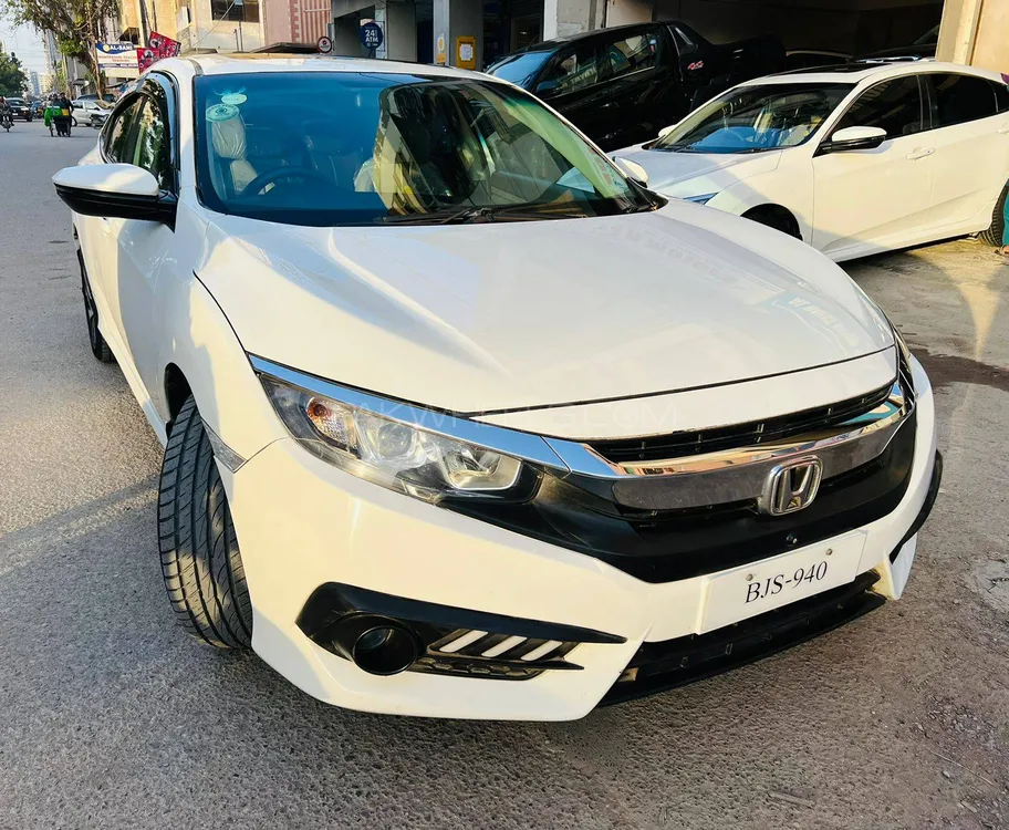 Honda Civic 2017 for Sale in Karachi Image-1