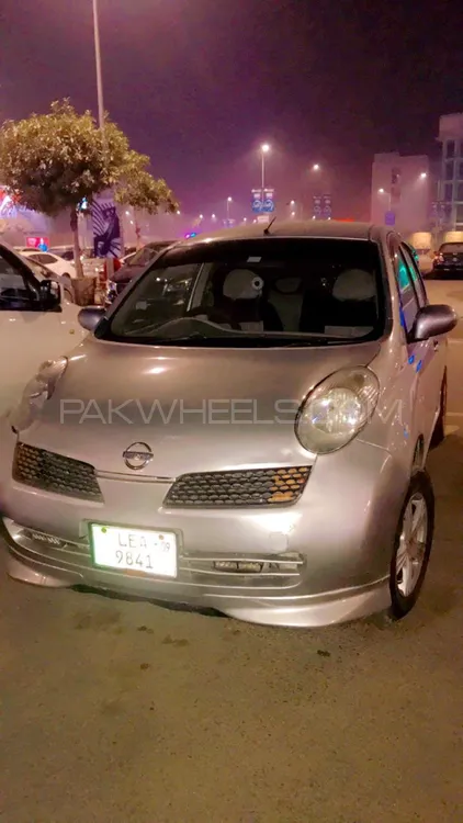 Nissan March 2004 for Sale in Lahore Image-1