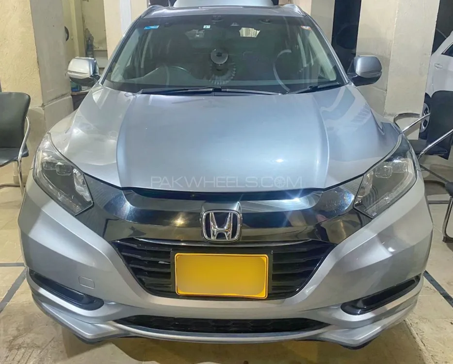 Honda Vezel 2017 for Sale in Karachi Image-1