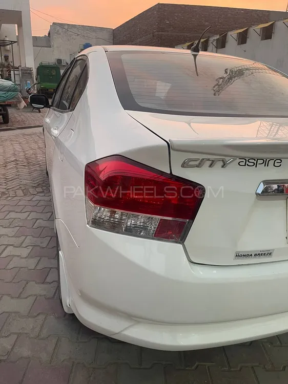 Honda City 2013 for Sale in Islamabad Image-1