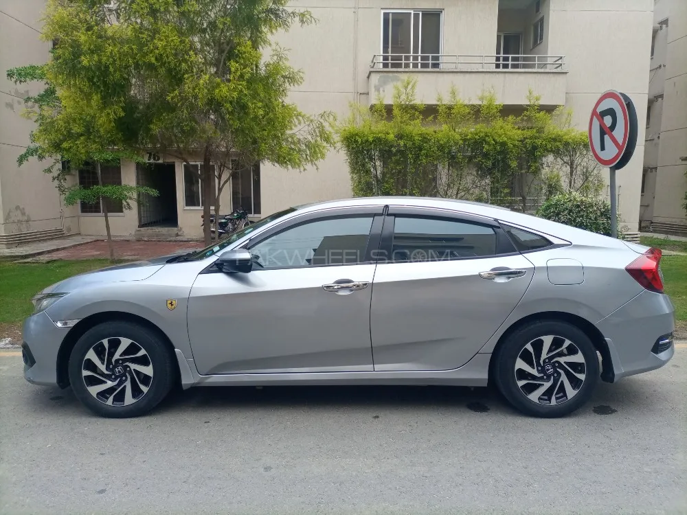 Honda Civic 2017 for Sale in Lahore Image-1