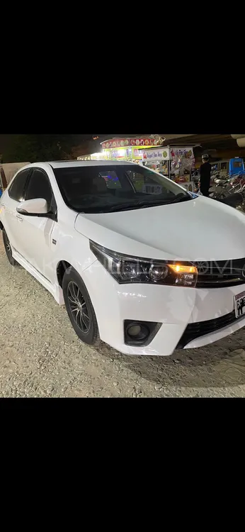 Toyota Corolla 2015 for Sale in Karachi Image-1
