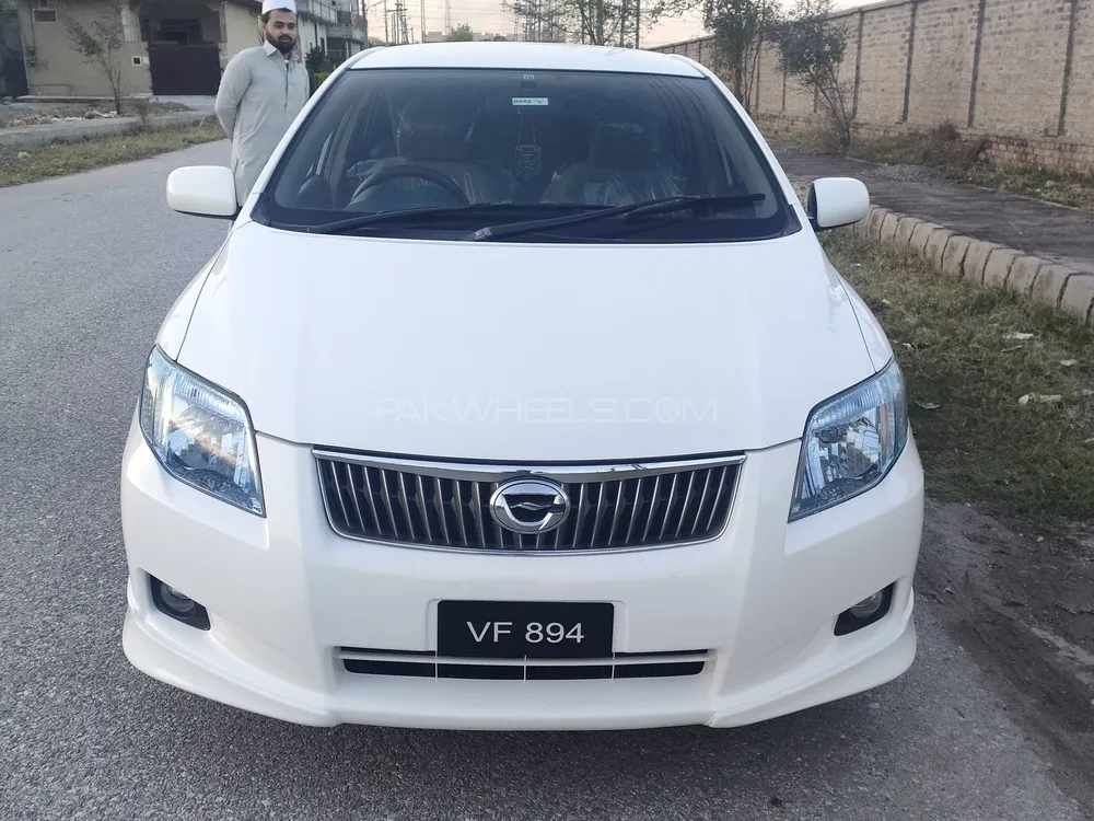 Toyota Corolla Axio 2007 for Sale in Peshawar Image-1