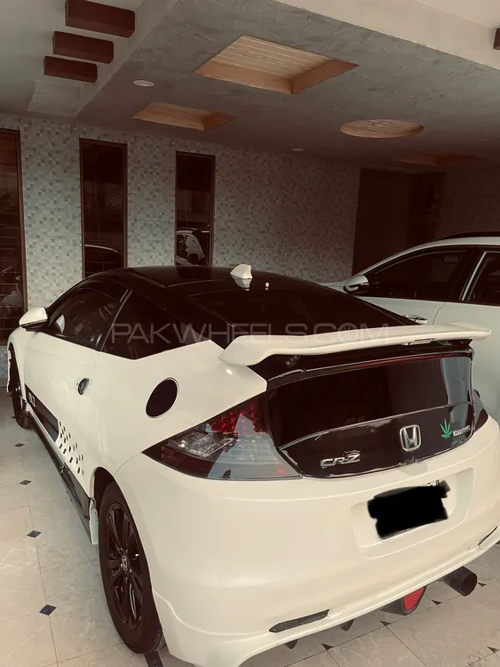 Honda CR-Z 2010 for Sale in Lahore Image-1