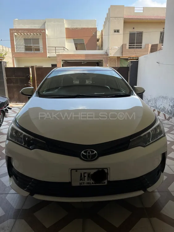 Toyota Corolla 2017 for Sale in Faisalabad Image-1