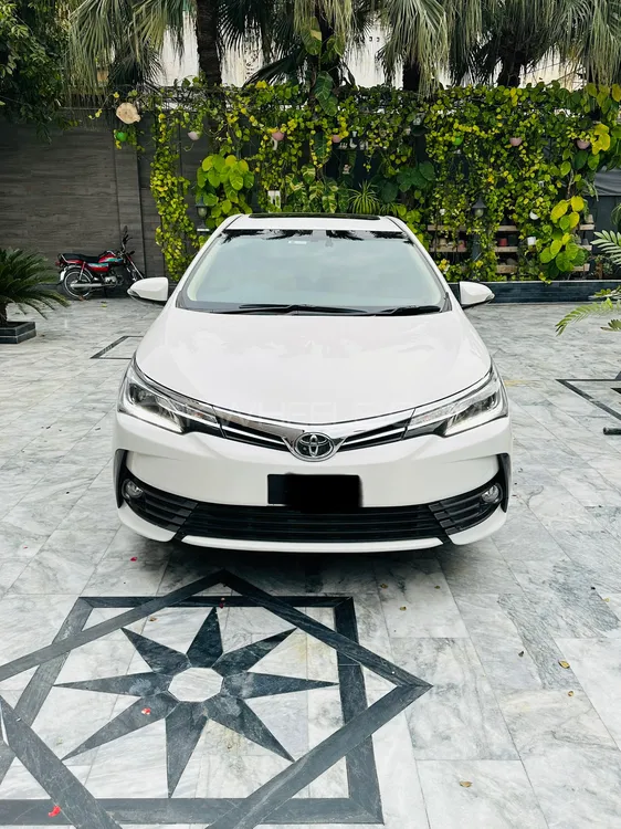 Toyota Corolla 2020 for Sale in Peshawar Image-1