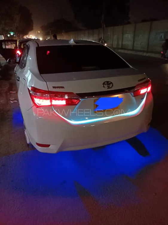 Toyota Corolla 2015 for Sale in Karachi Image-1