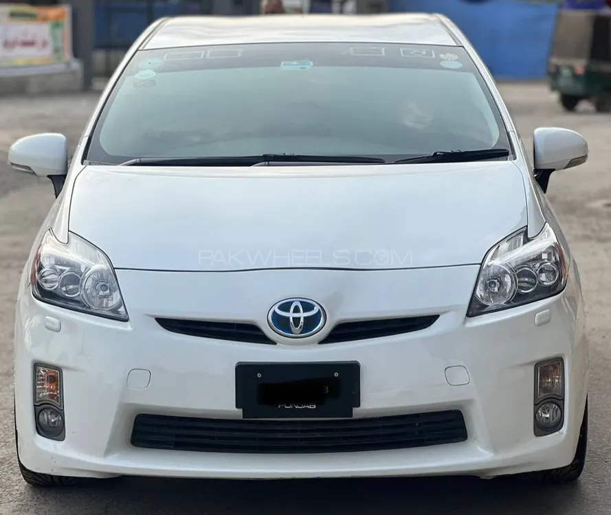 Toyota Prius 2011 for Sale in Faisalabad Image-1