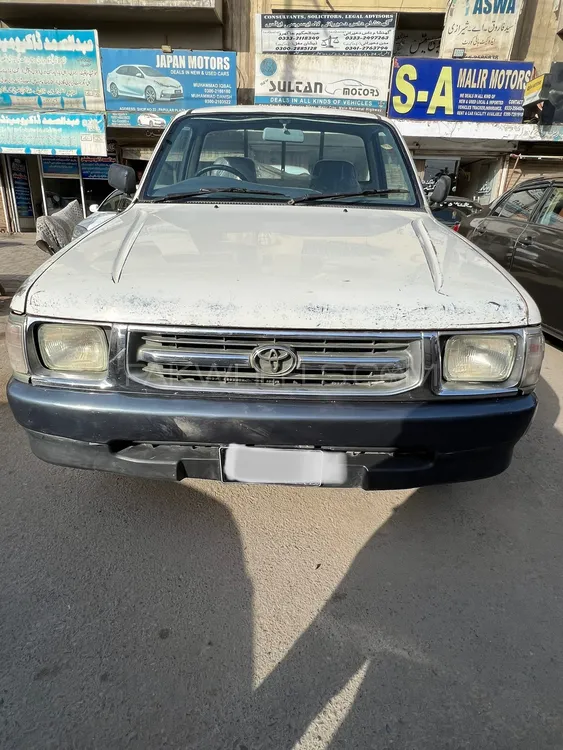 Toyota Hilux 2005 for Sale in Karachi Image-1