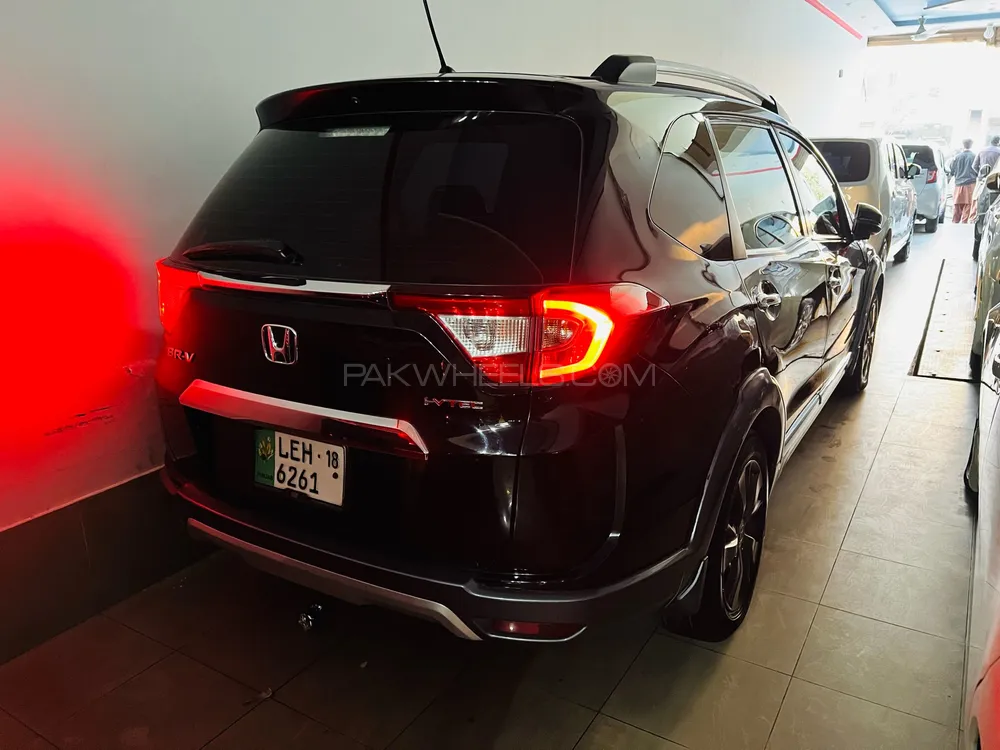 Honda BR-V 2018 for Sale in Lahore Image-1