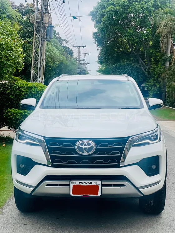 Toyota Fortuner 2022 for Sale in Lahore Image-1
