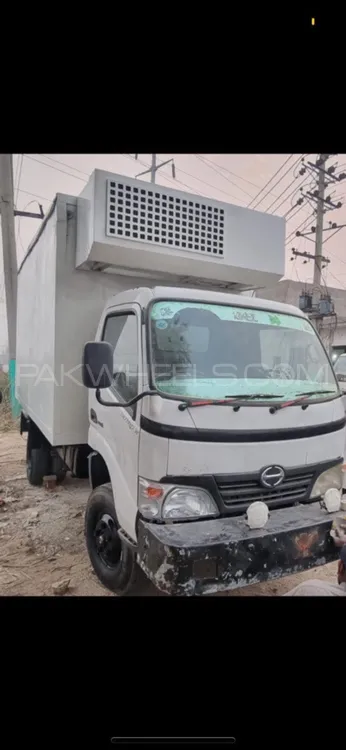 Hino 300 Series 2011 for Sale in Lahore Image-1