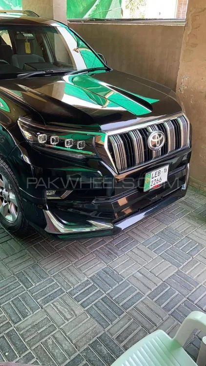 Toyota Prado 2010 for Sale in Sheikhupura Image-1