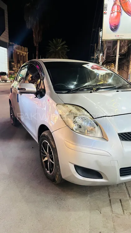Toyota Vitz 2010 for Sale in Kotla arab ali khan Image-1