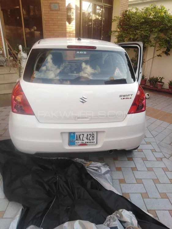 Suzuki Swift 2018 for Sale in Wah cantt Image-1