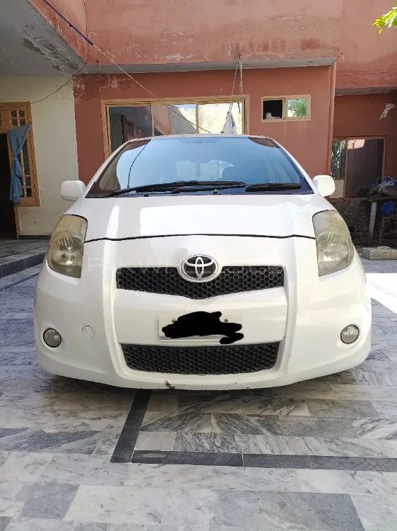 Toyota Vitz 2005 for Sale in Kohat Image-1