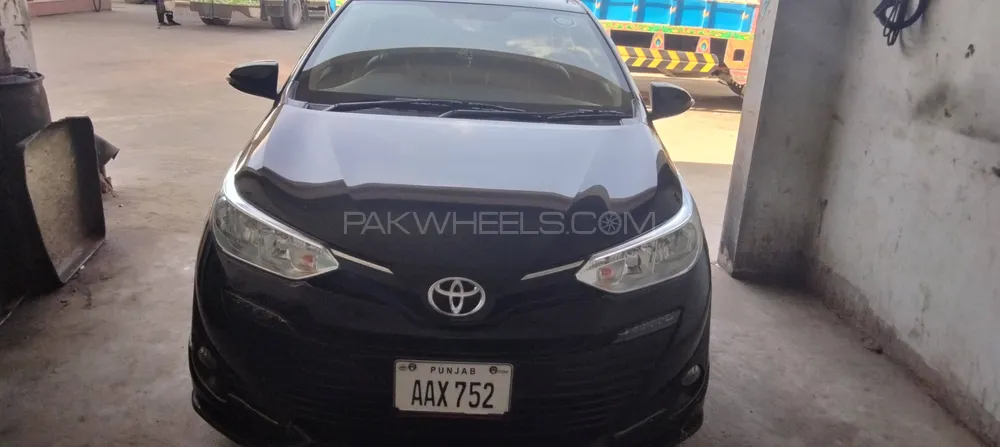 Toyota Yaris Sedan 2020 for Sale in Lahore Image-1