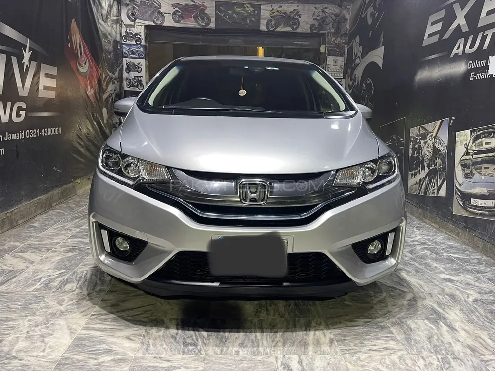 Honda Fit 2013 for Sale in Faisalabad Image-1