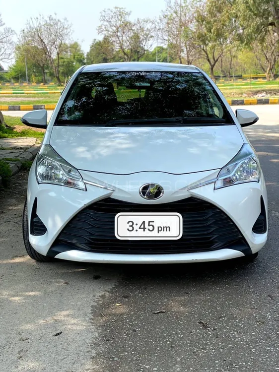Toyota Vitz 2017 for Sale in Islamabad Image-1