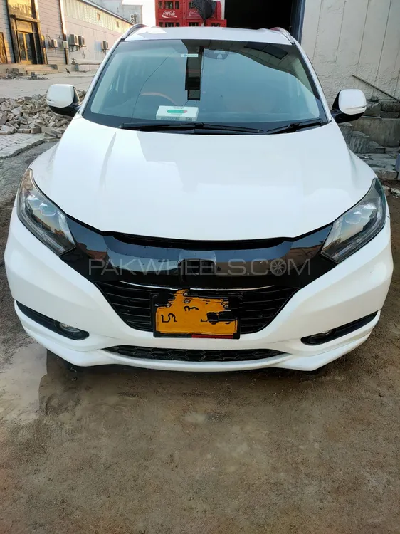Honda Vezel 2016 for Sale in Karachi Image-1