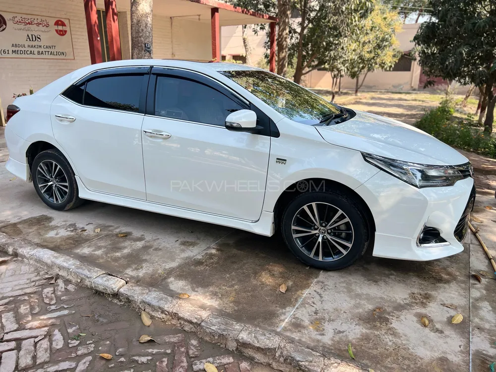 Toyota Corolla 2021 for Sale in Multan Image-1