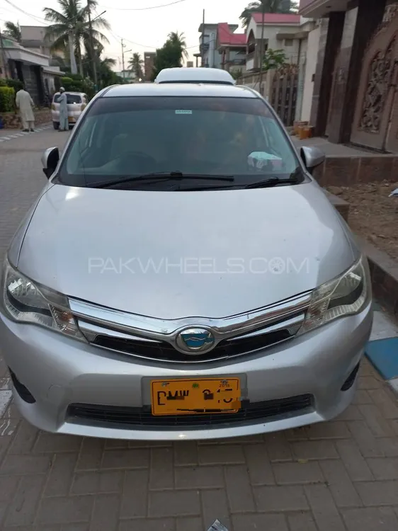 Toyota Corolla Axio 2018 for Sale in Karachi Image-1