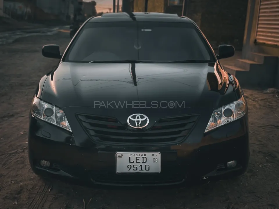 Toyota Camry 2008 for Sale in Islamabad Image-1