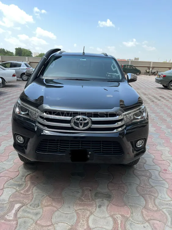 Toyota Hilux 2021 for Sale in Karachi Image-1
