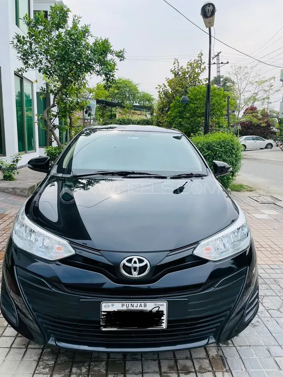Toyota Yaris Sedan 2021 for Sale in Lahore Image-1