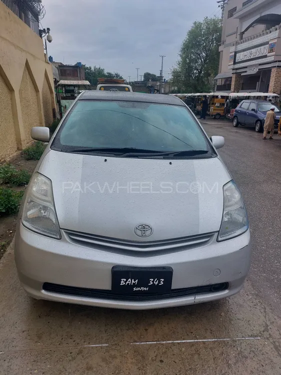 Toyota Prius 2010 for Sale in Lahore Image-1
