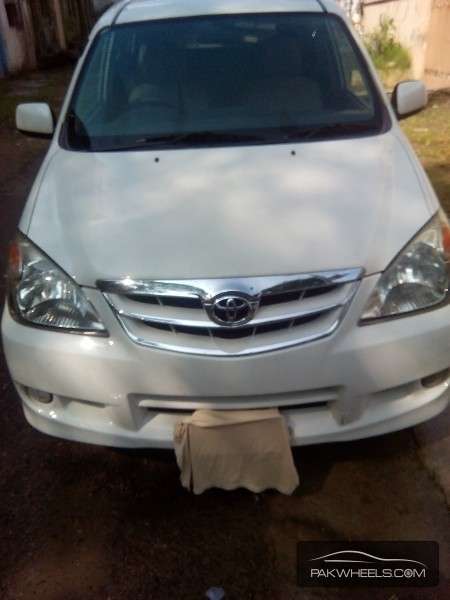 Toyota Avanza 2010 for Sale in Islamabad Image-1