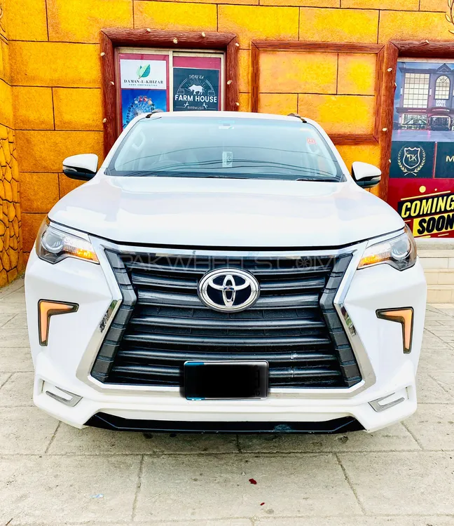 Toyota Fortuner 2018 for Sale in Mandi bahauddin Image-1