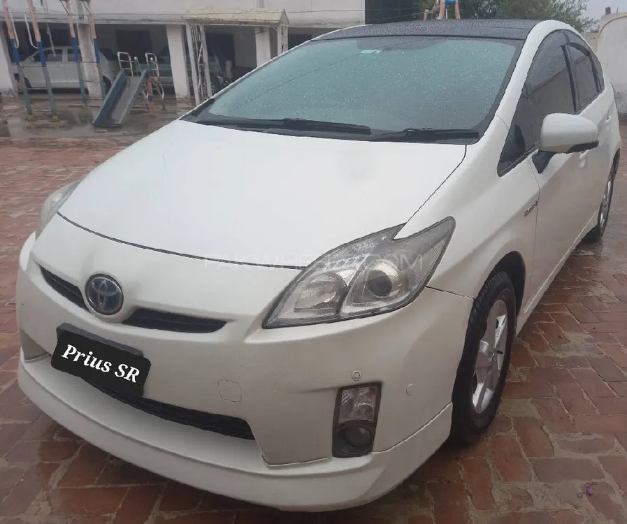 Toyota Prius 2010 for Sale in Karak Image-1