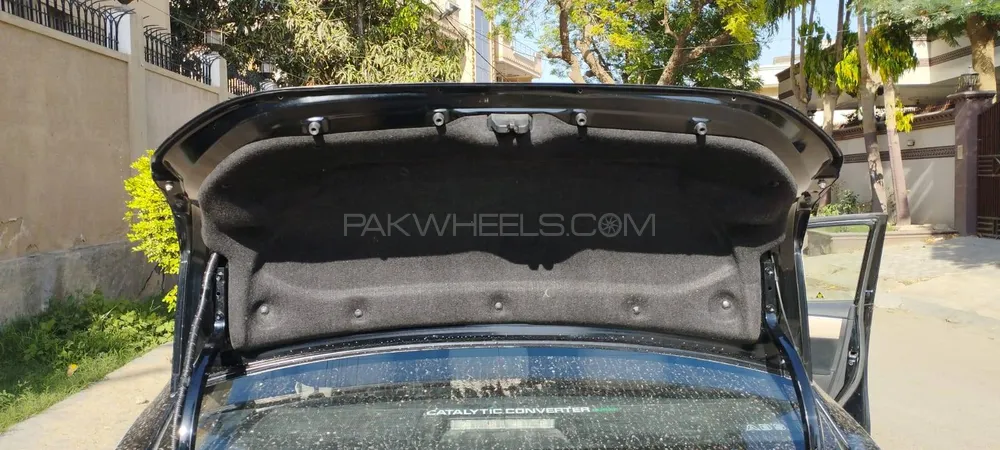 Toyota Corolla 2016 for Sale in Karachi Image-1
