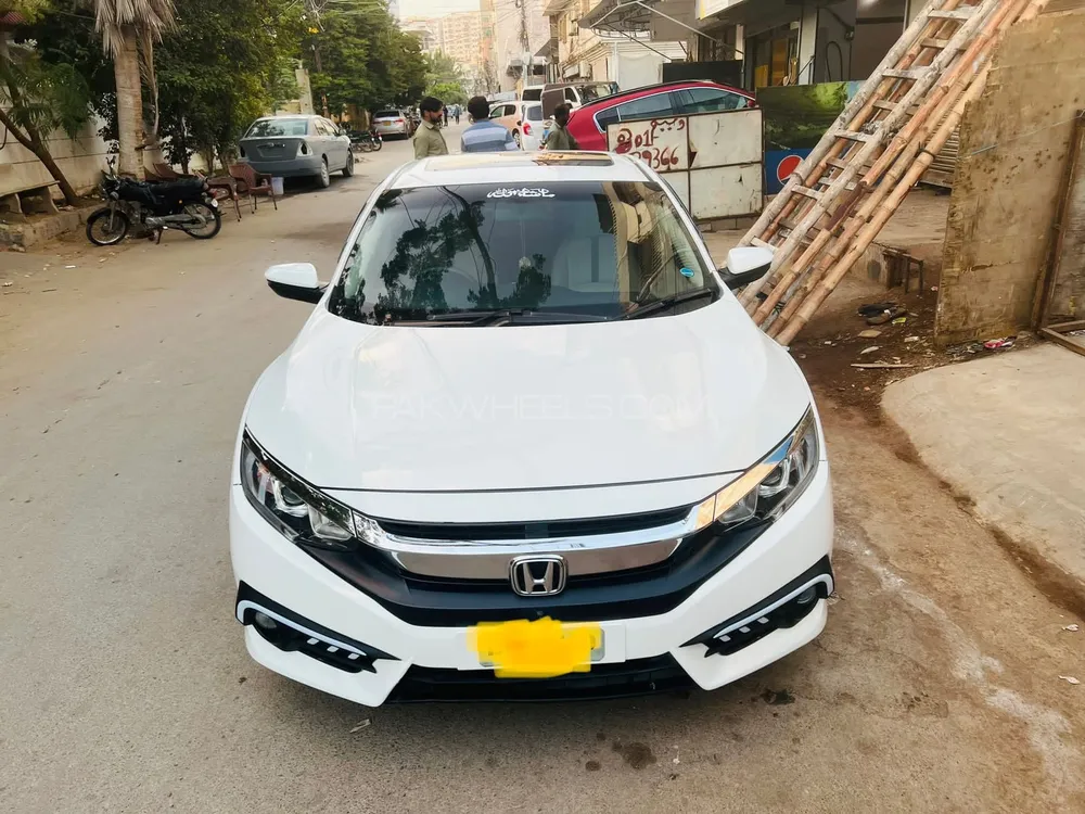 Honda Civic 2018 for Sale in Karachi Image-1