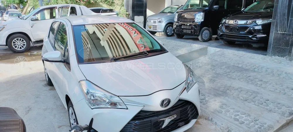 Toyota Vitz 2019 for Sale in Karachi Image-1