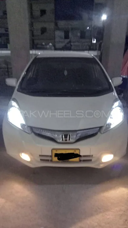 Honda Fit 2011 for Sale in Karachi Image-1