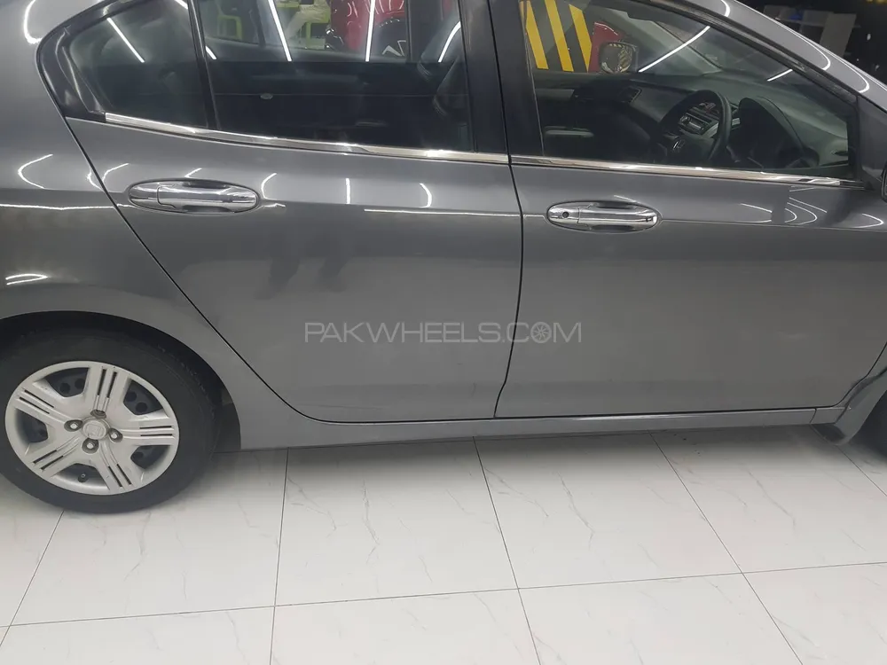 Honda City 2011 for Sale in Lahore Image-1