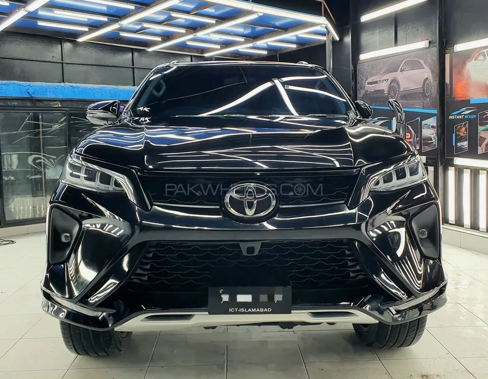Toyota Fortuner 2018 for Sale in Islamabad Image-1