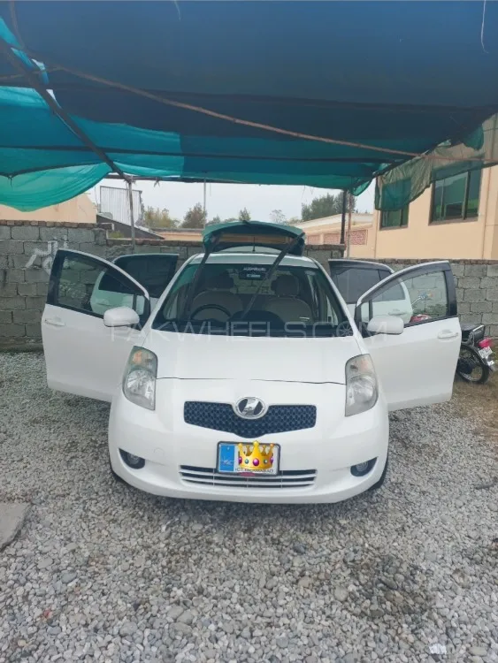 Toyota Vitz 2007 for Sale in Malakand Agency Image-1