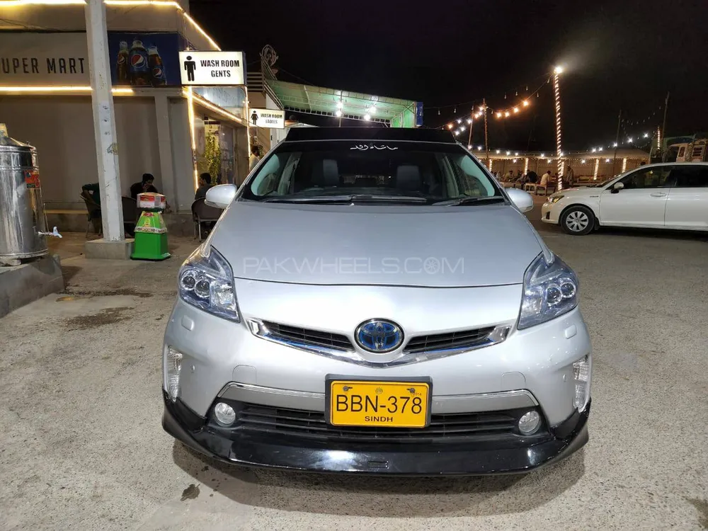 Toyota Prius 2011 for Sale in Karachi Image-1