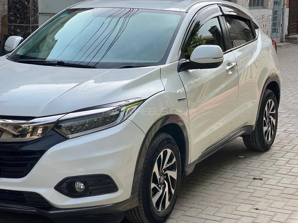 Honda Vezel 2018 for Sale in Gujranwala Image-1