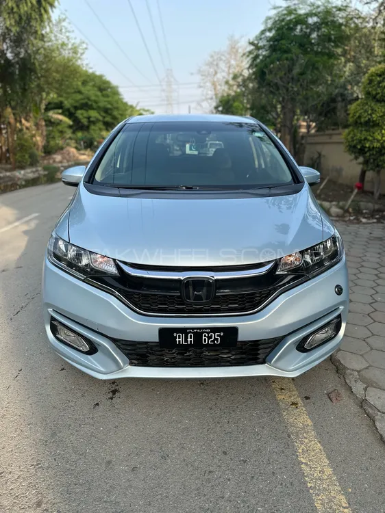 Honda Fit 2018 for Sale in Lahore Image-1