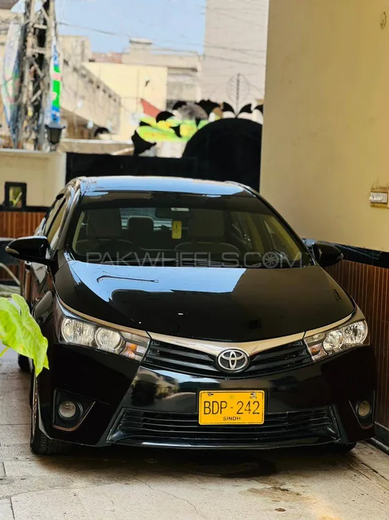 Toyota Corolla 2015 for Sale in Lahore Image-1