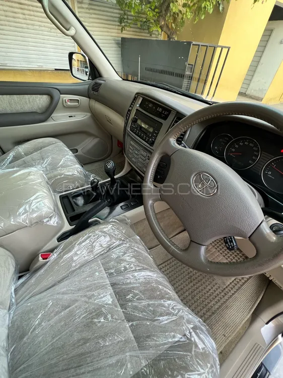 Toyota Land Cruiser 2004 for Sale in Lahore Image-1