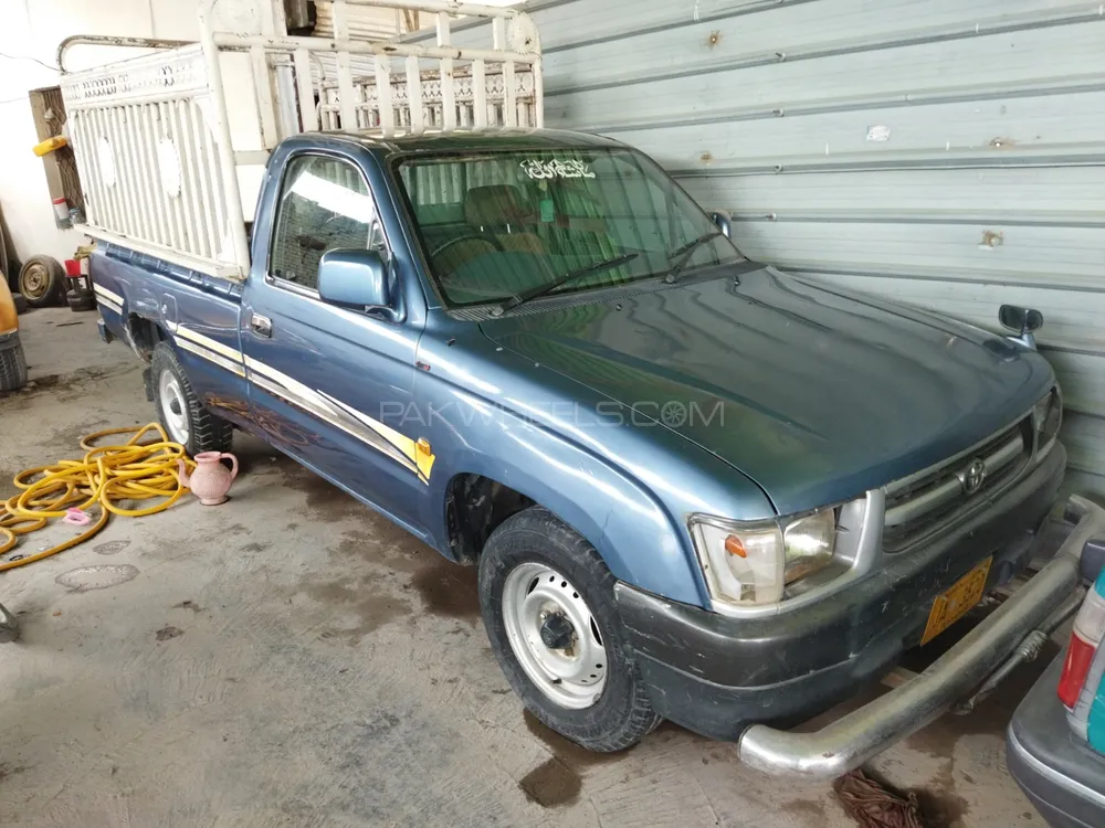 Toyota Pickup 2004 for sale in Peshawar | PakWheels