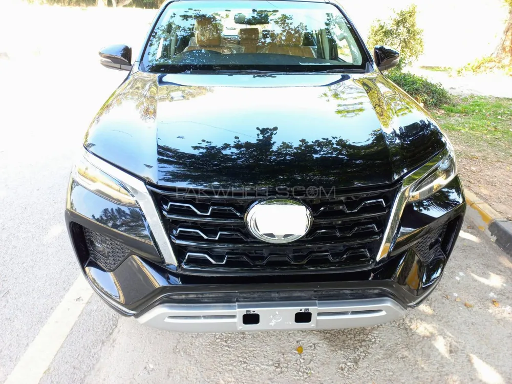 Toyota Fortuner 2022 for Sale in Islamabad Image-1